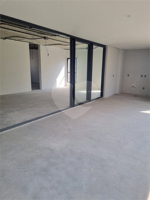 Apartamento à venda com 4 suítes em Cerqueira César, São Paulo, SP