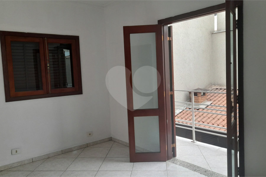 Sobrado à venda com 3 quartos, sendo 1 suíte, em Tremembé, São Paulo, SP