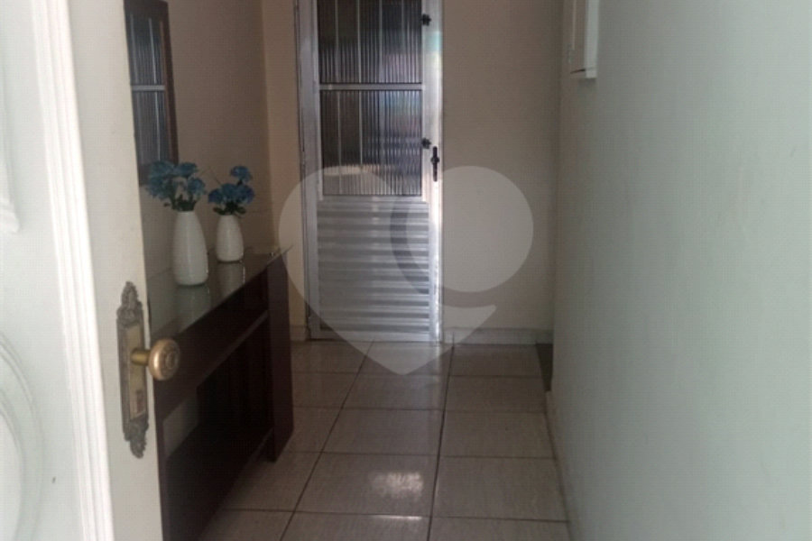 Casa à venda com 3 quartos, sendo 2 suítes, no condomínio Casa, São Paulo - SP