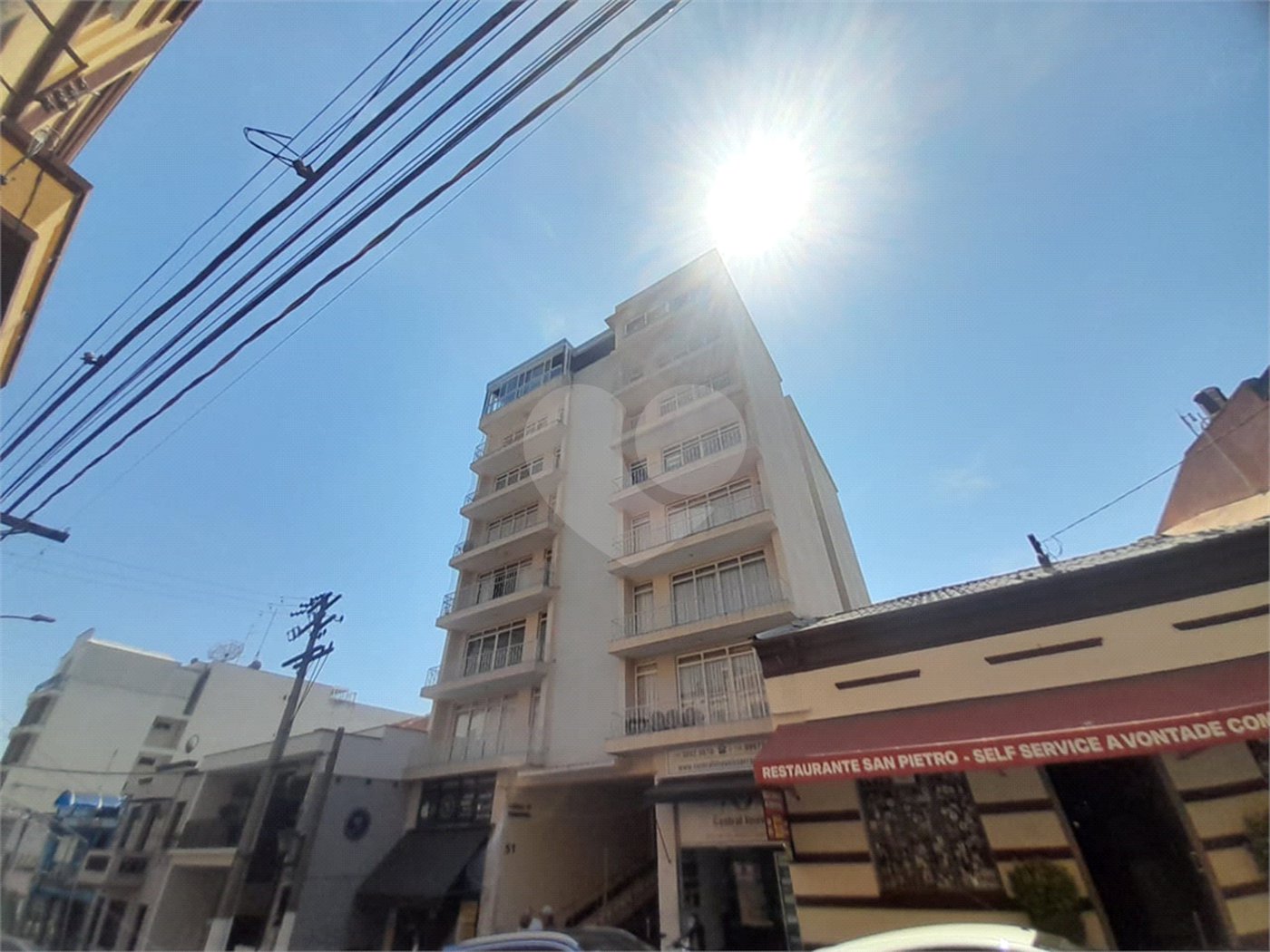 Apartamento à venda com 3 quartos, sendo 1 suíte, no Centro, Serra Negra, SP