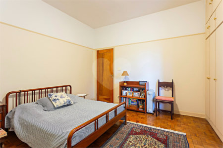 Sobrado à venda com 3 quartos em Jardim Petrópolis, São Paulo, SP