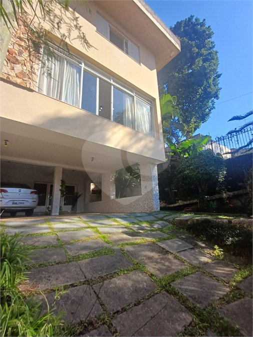 Sobrado à venda com 5 suítes em Vila Albertina, São Paulo, SP