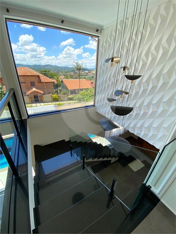 Casa à venda com 4 suítes em Vila Santista, Atibaia, SP