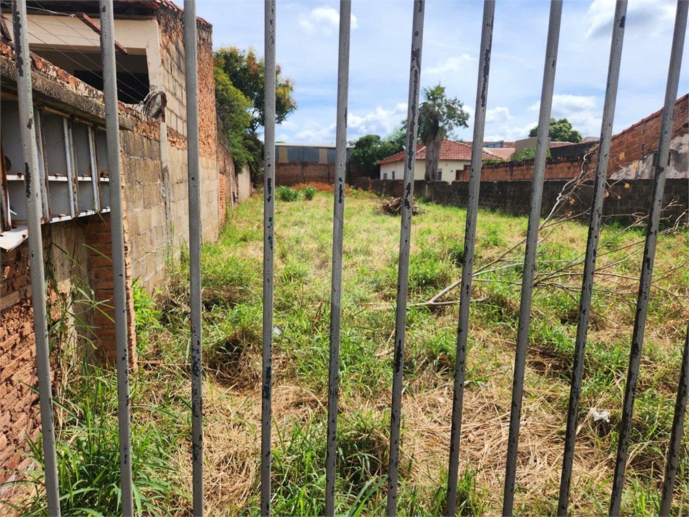 Terreno à venda em Jardim Quitandinha, Araraquara, SP