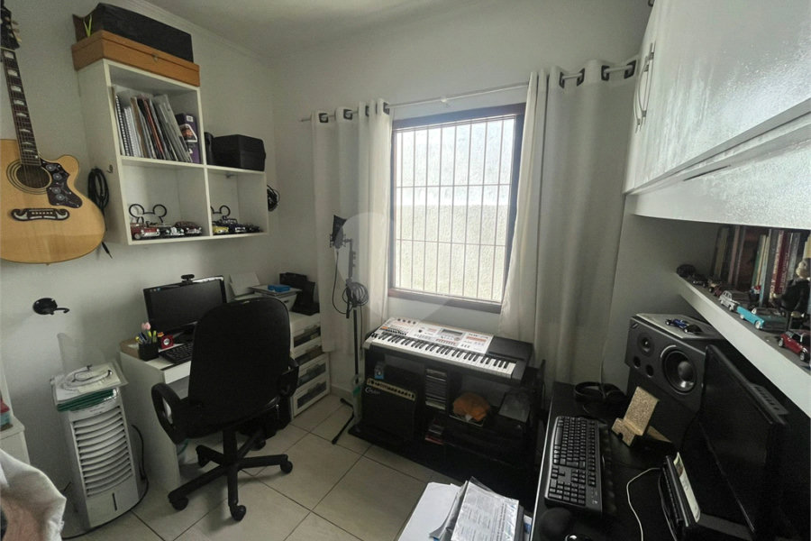 Casa à venda com 4 quartos, sendo 1 suíte, em Horto, São Paulo, SP