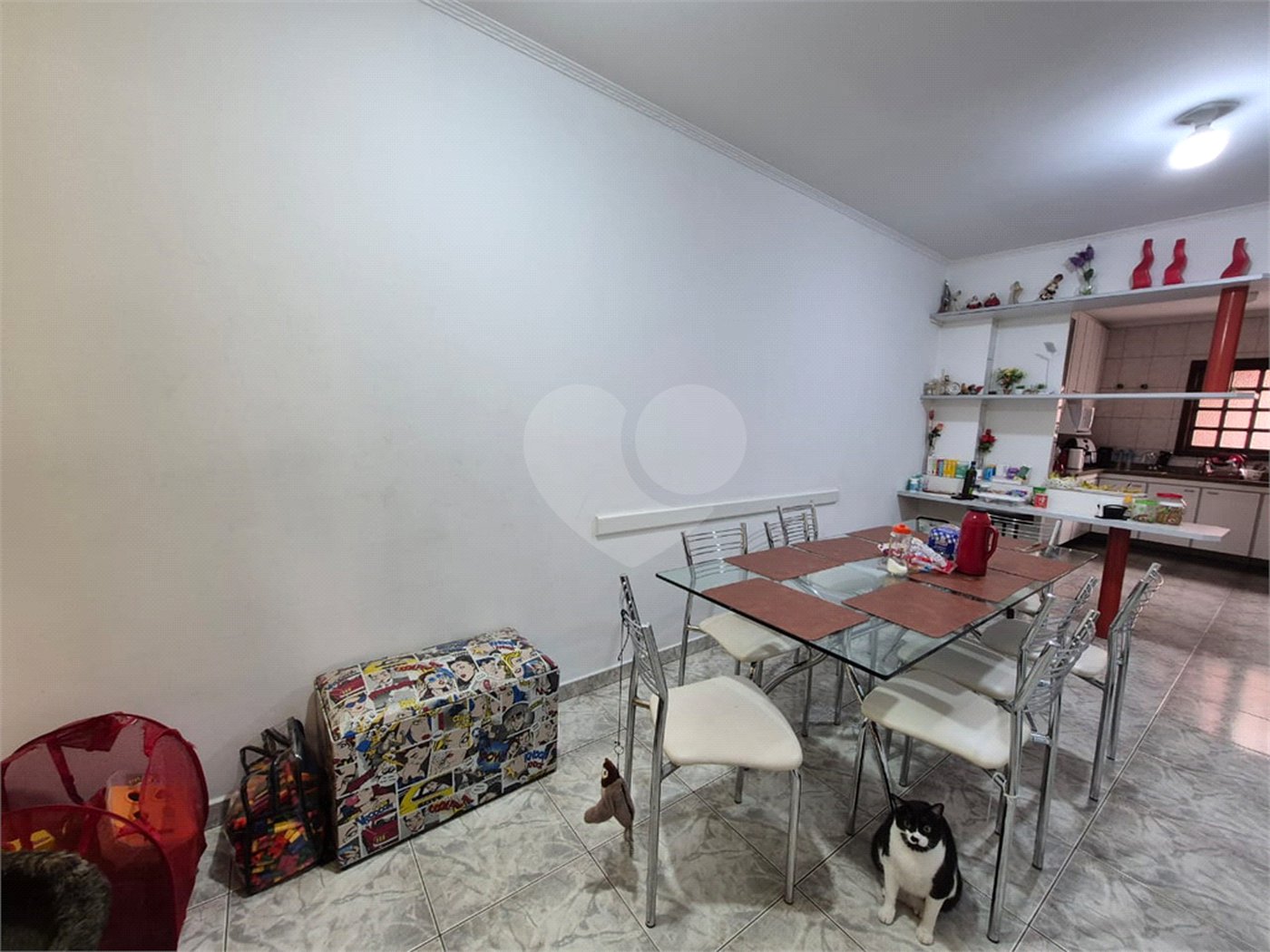 Casa à venda com 3 quartos, sendo 1 suíte, em Parque São Domingos, São Paulo, SP