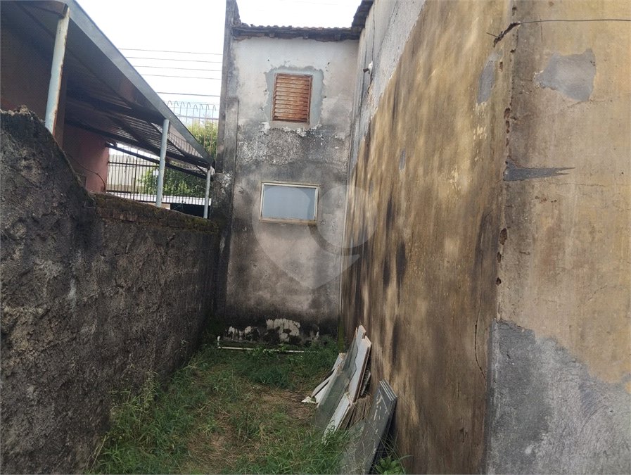 Casa Térrea à venda com 3 quartos, sendo 1 suíte, em Vila Xavier (vila Xavier), Araraquara, SP