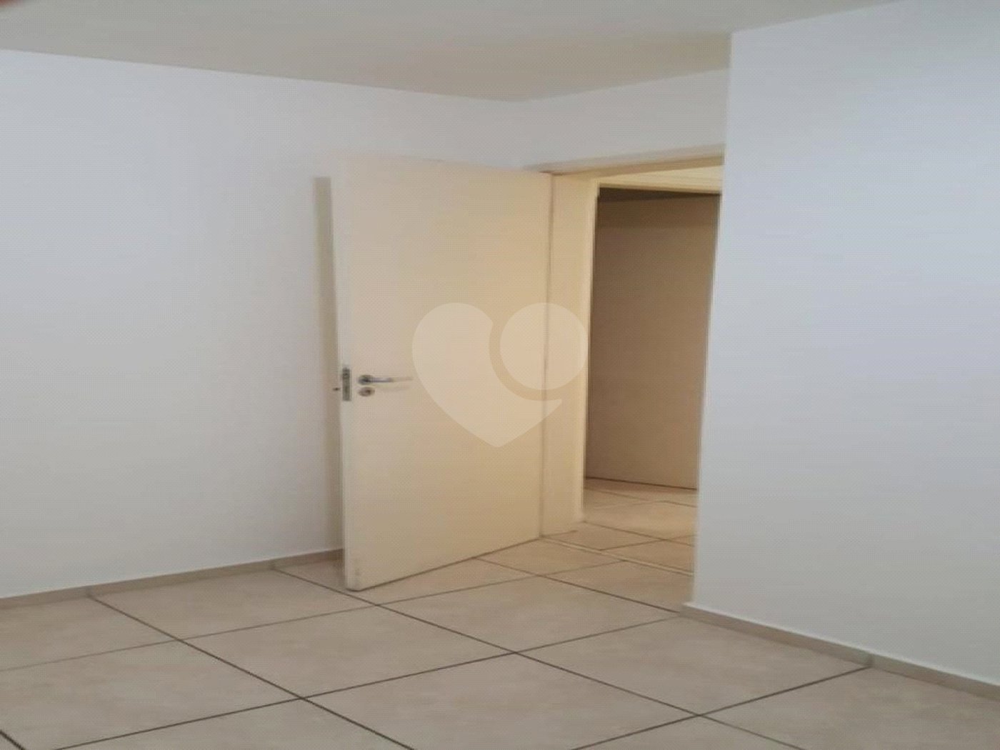 Apartamento à venda com 3 quartos em Cidade dos Bandeirantes, São Paulo, SP