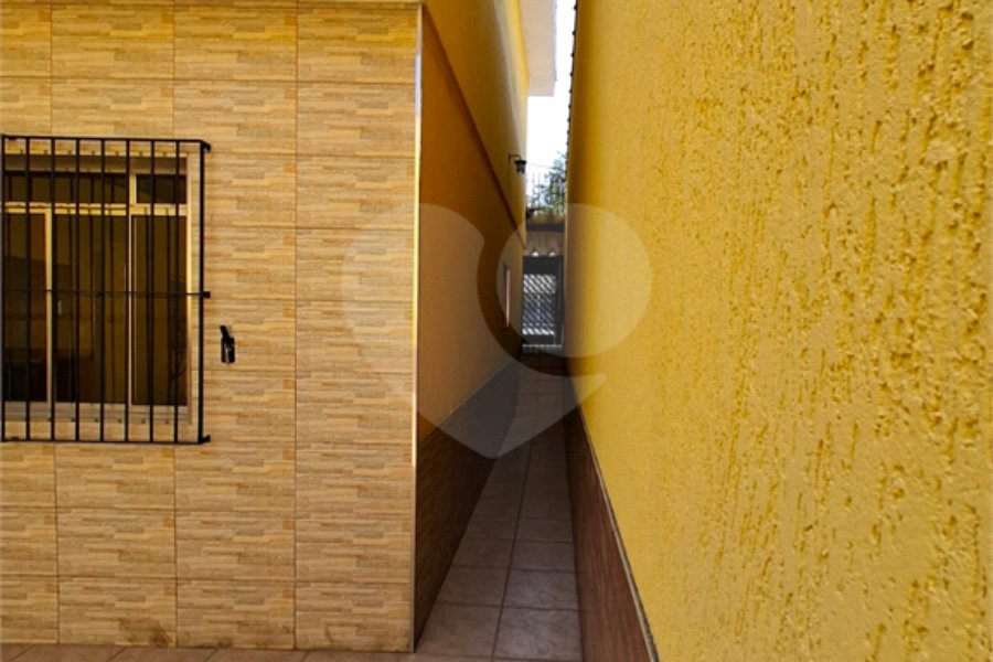 Sobrado à venda com 3 quartos no Brasilândia, São Paulo, SP