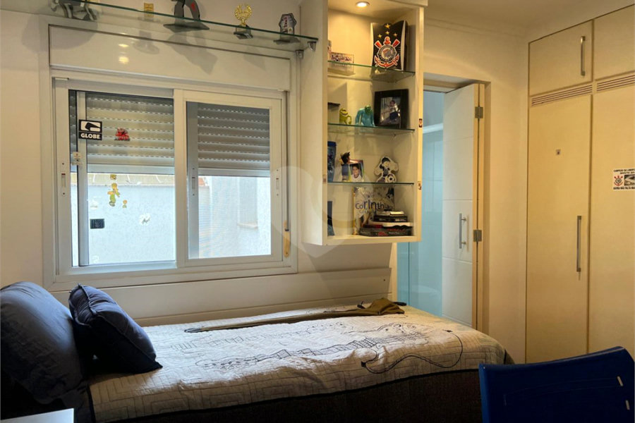 Casa à venda com 3 suítes em Santana, São Paulo, SP