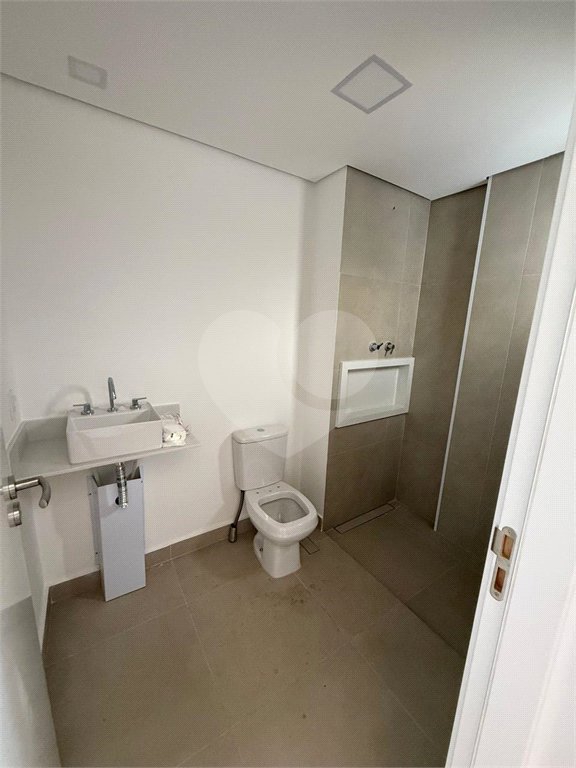 Apartamento para alugar com 3 suítes em Vila Helena, Atibaia, SP