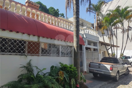 Casa de Vila à venda com 5 quartos, sendo 1 suíte,  em Alto da Boa Vista, São Paulo, SP