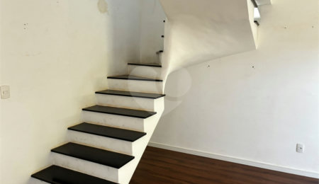 Casa para alugar com 3 quartos, sendo 1 suíte,  no condomínio Bella Roma, São Roque - SP