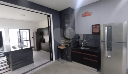 Casa à venda com 3 quartos, sendo 1 suíte,  em Vila Santana, Itapetininga, SP