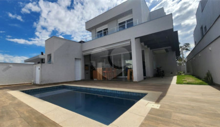 Casa à venda com 3 suítes no condomínio Cyrela Esplanada, Votorantim - SP