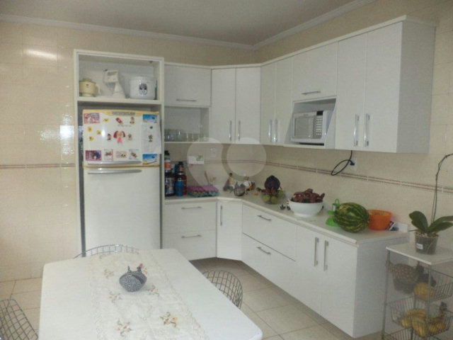 Sobrado à venda com 3 quartos, sendo 1 suíte,  em Campo Belo, São Paulo, SP