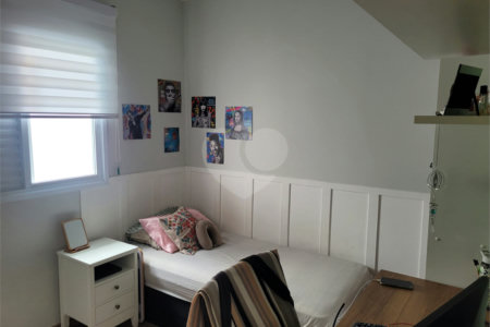 Sobrado à venda com 3 quartos, sendo 1 suíte,  em Vila Marari, São Paulo, SP