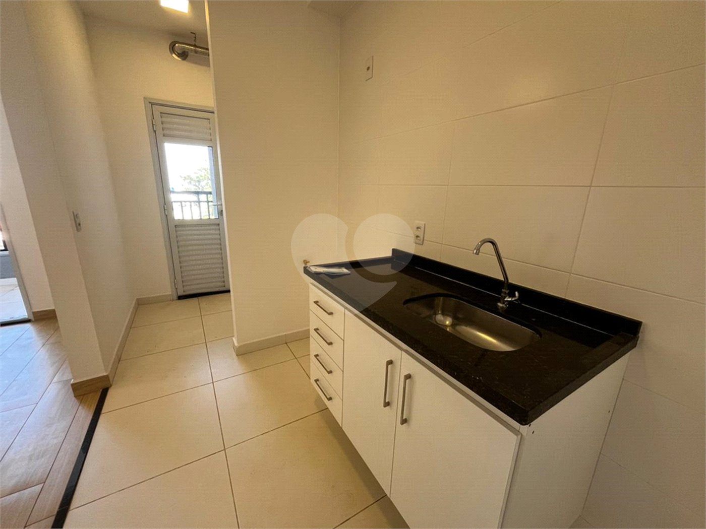 Apartamento à venda com 2 quartos, sendo 1 suíte,  em Vila Aparecida, Itapetininga, SP