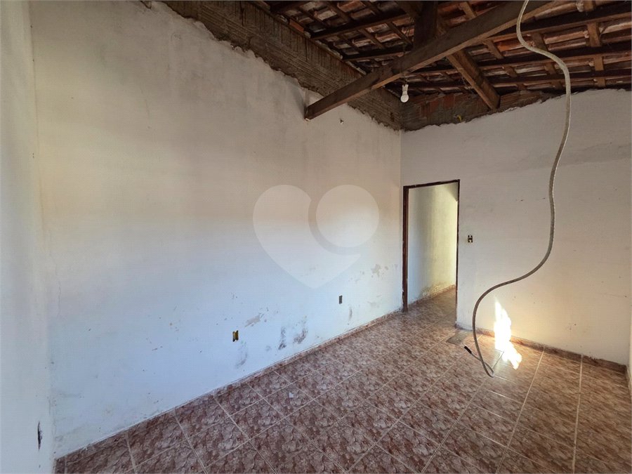 Casa à venda com 2 quartos em Jardim Vieira de Moraes, Itapetininga, SP