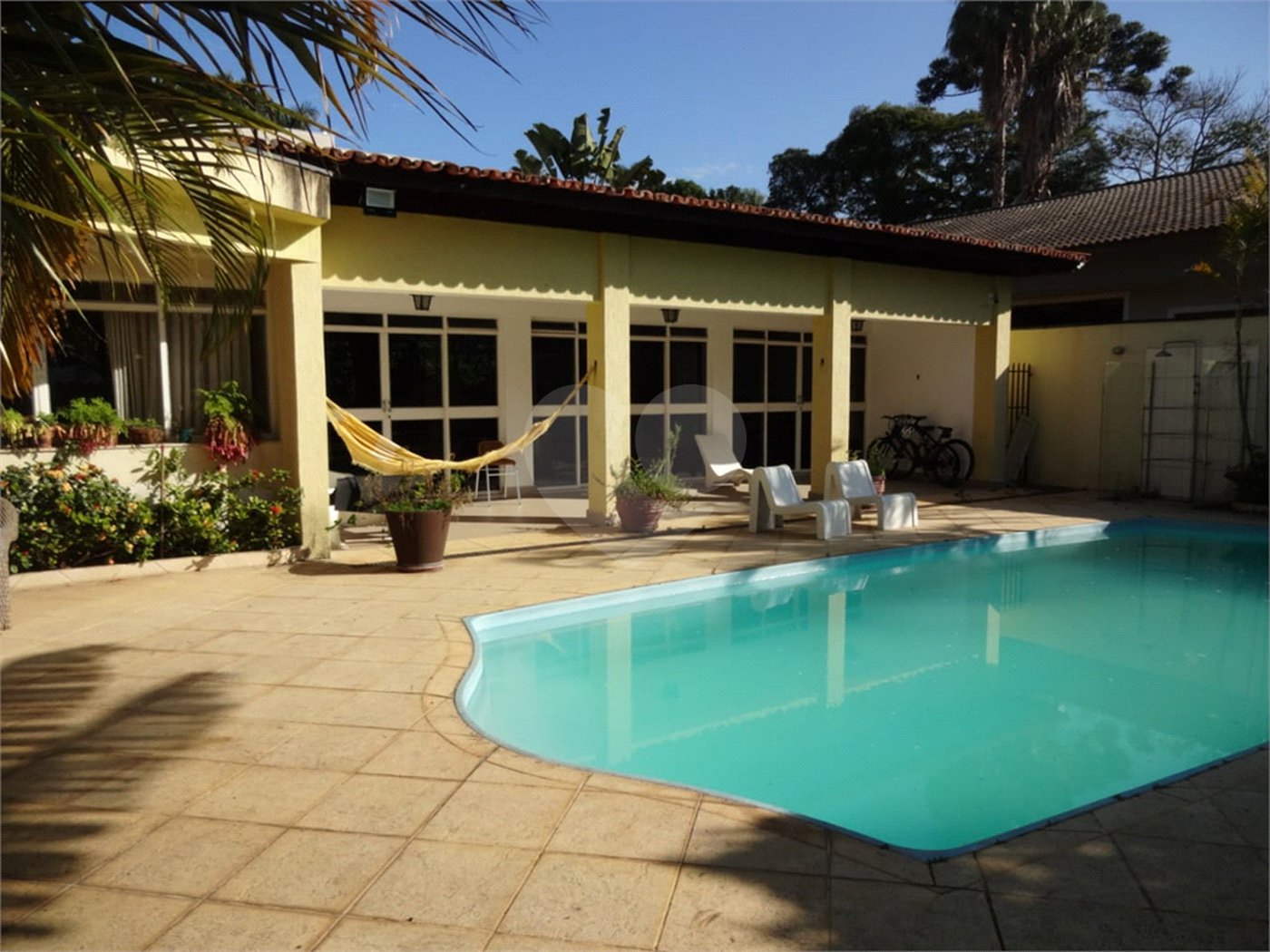 Casa à venda com 5 quartos, sendo 2 suítes,  em Vila Oliveira, Mogi das Cruzes, SP