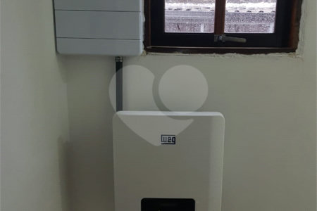 Sobrado à venda com 6 quartos, sendo 1 suíte,  em Vila do Encontro, São Paulo, SP