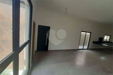Casa Térrea à venda com 3 suítes em Jardim do Lago, Atibaia, SP
