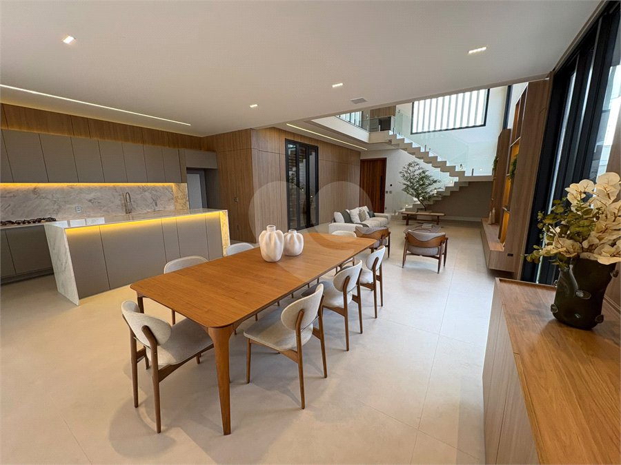 Casa à venda com 4 suítes no condomínio Villa Borghese, Indaiatuba - SP