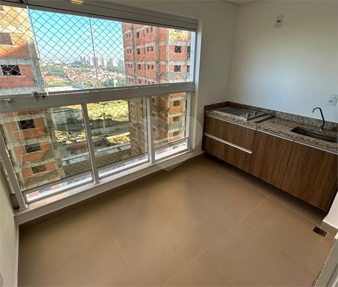 Apartamento para alugar com 3 quartos, sendo 1 suíte, em Parque Campolim, Sorocaba, SP