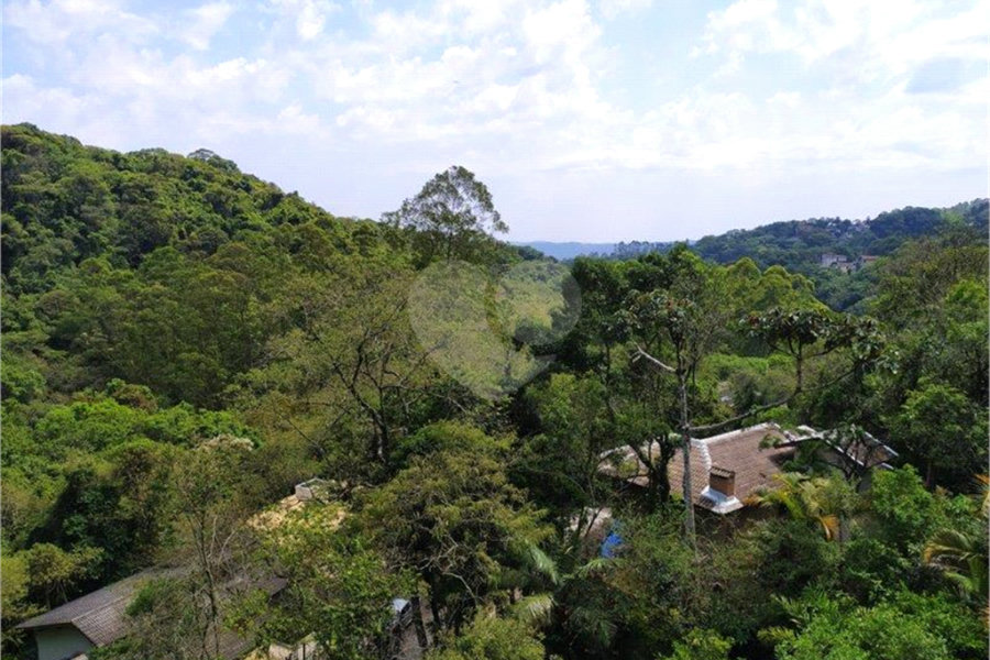 Casa à venda com 4 suítes no condomínio Parque Imperial, Mairiporã - SP