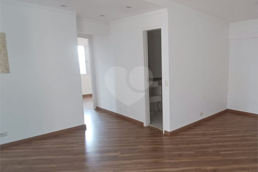 Apartamento à venda com 2 quartos, sendo 1 suíte, em Ponte Grande, Guarulhos, SP