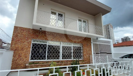 Sobrado à venda com 3 quartos em Vila Galvão, Guarulhos, SP