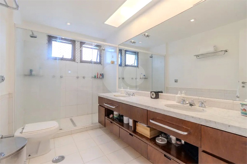 Apartamento à venda com 3 suítes em Vila Morumbi, São Paulo, SP