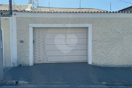 Casa à venda com 4 quartos, sendo 1 suíte, em Vila Santana, Sorocaba, SP