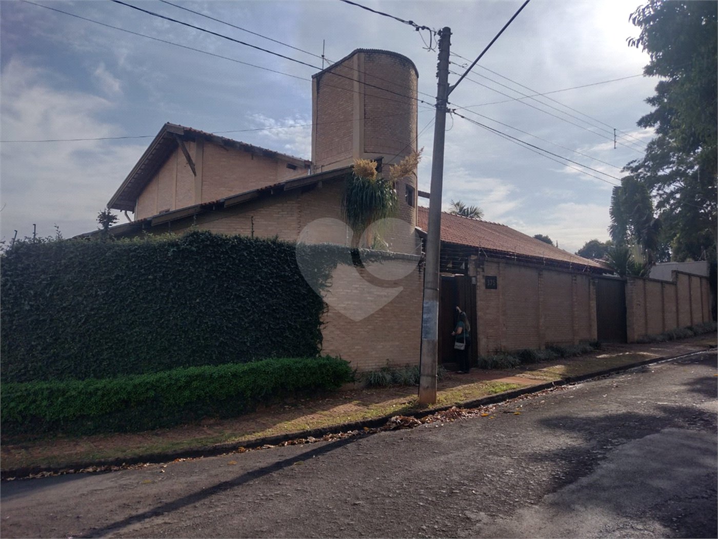Sobrado à venda com 3 quartos, sendo 2 suítes, em Jardim Residencial Santa Mônica, Araraquara, SP