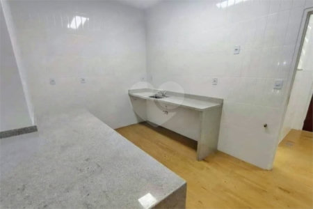 Apartamento à venda com 3 quartos, sendo 1 suíte,  em Copacabana, Rio de Janeiro, RJ