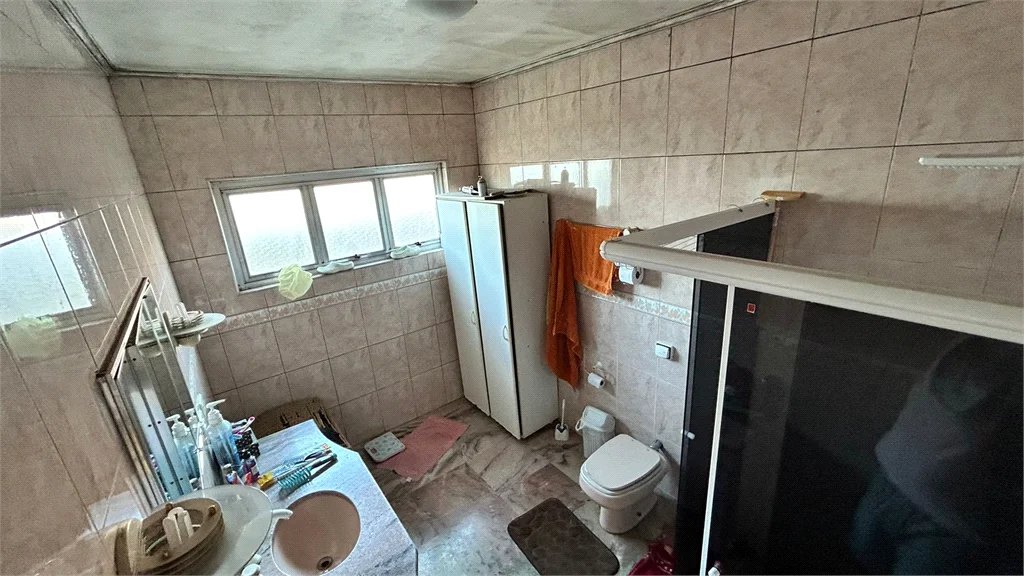 Sobrado à venda com 6 quartos, sendo 1 suíte, em Sumarezinho, São Paulo, SP