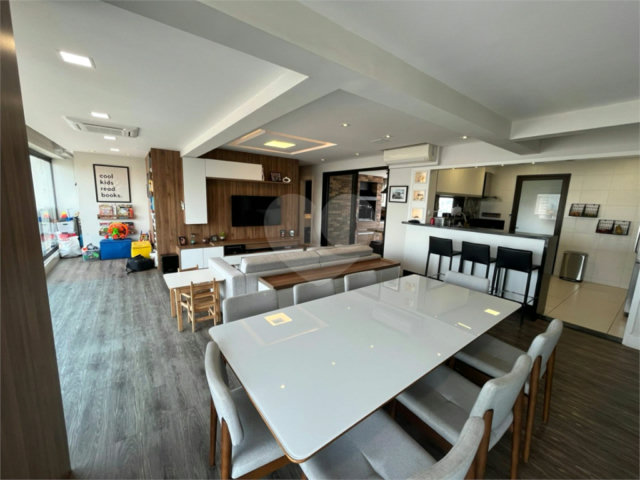 Apartamento à venda com 3 suítes em Campo Belo, São Paulo, SP