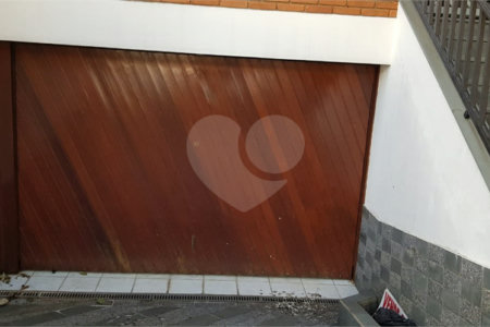 Sobrado à venda com 4 quartos, sendo 1 suíte,  em Olímpico, São Caetano do Sul, SP