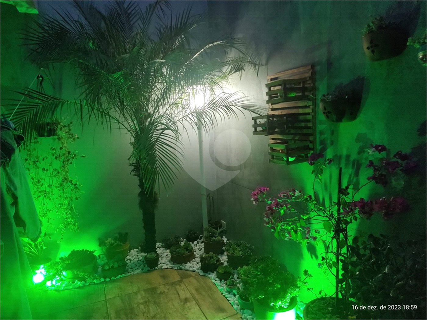 Casa à venda com 3 quartos, sendo 1 suíte,  no condomínio Bosques da Vila - Casa 3° Fase, Cotia - SP