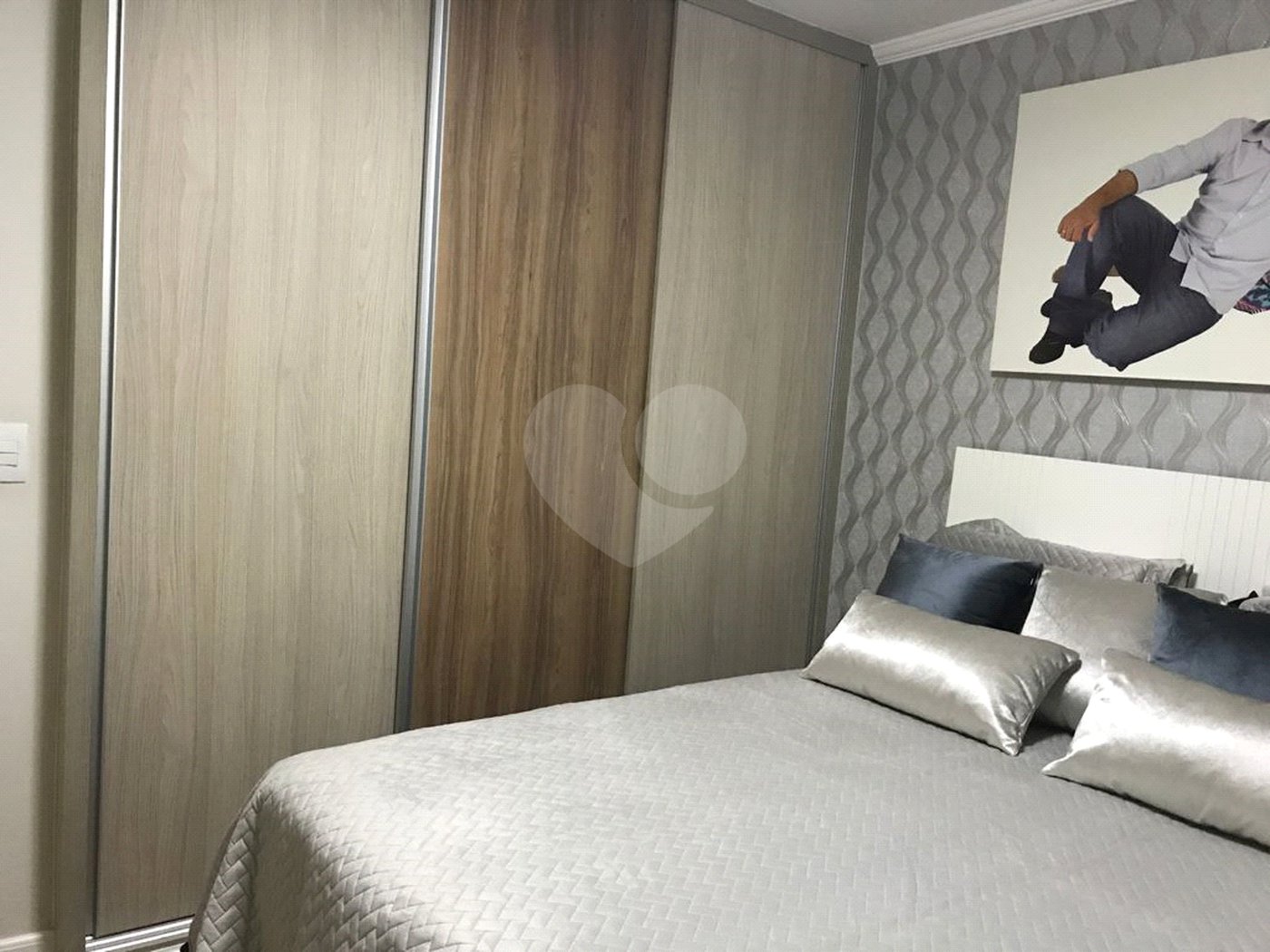 Sobrado à venda com 3 quartos, sendo 1 suíte, em Vila do Castelo, São Paulo, SP