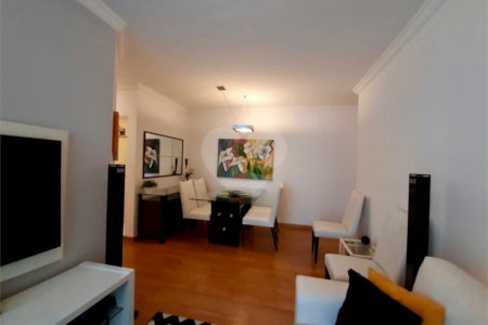 Apartamento para alugar com 3 quartos, sendo 1 suíte, em Vila Olímpia, São Paulo, SP