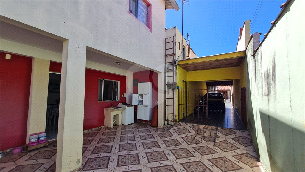 Casa à venda com 5 quartos em Ivoturucaia, Jundiaí, SP