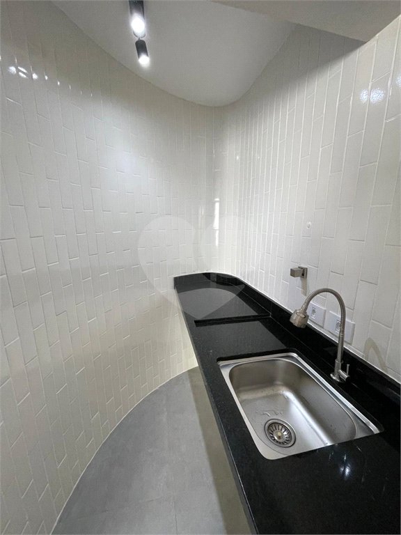 Flat à venda com 1 suíte em Liberdade, São Paulo, SP