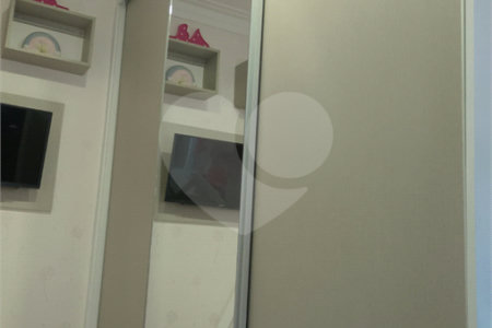 Sobrado à venda com 3 quartos, sendo 2 suítes, em Vila Dom Pedro I, São Paulo, SP