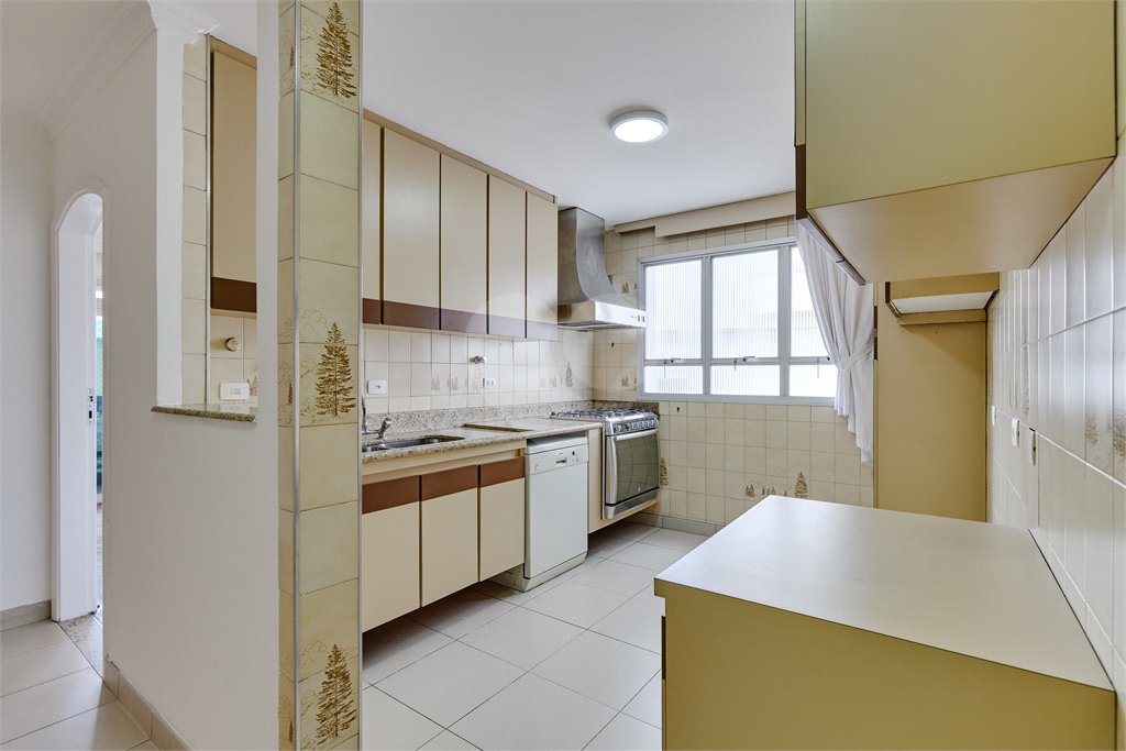 Apartamento à venda com 4 suítes em Campo Belo, São Paulo, SP