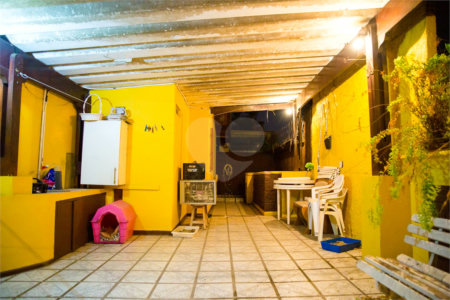 Casa Térrea à venda com 4 quartos, sendo 1 suíte,  em Super Quadra Morumbi, São Paulo, SP