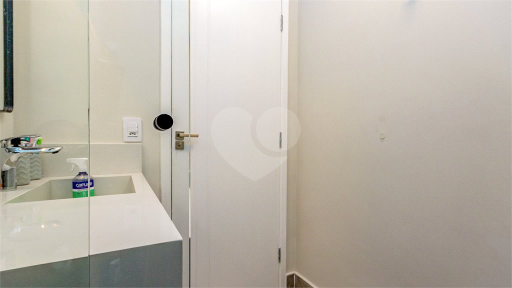 Sobrado à venda com 3 quartos, sendo 1 suíte, em Cidade Monções, São Paulo, SP