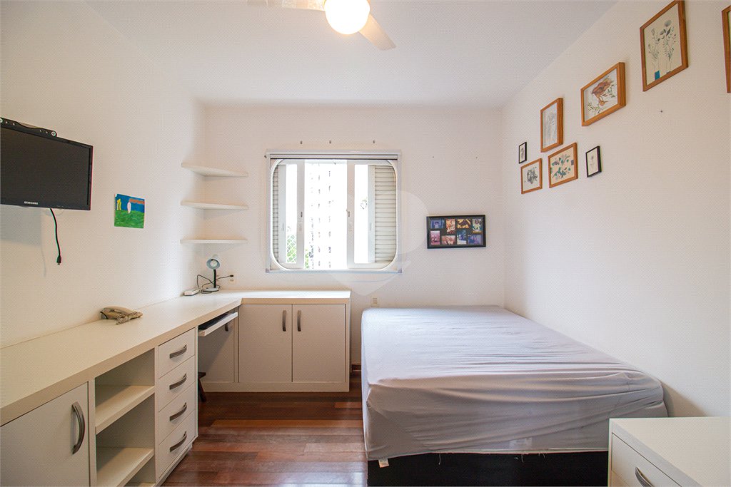 Apartamento à venda com 4 quartos, sendo 3 suítes, em Chácara Santo Antônio, São Paulo, SP