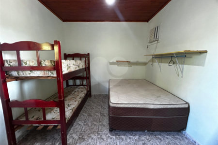 Chácara à venda com 3 quartos, sendo 1 suíte, no Centro, Três Lagoas, MS