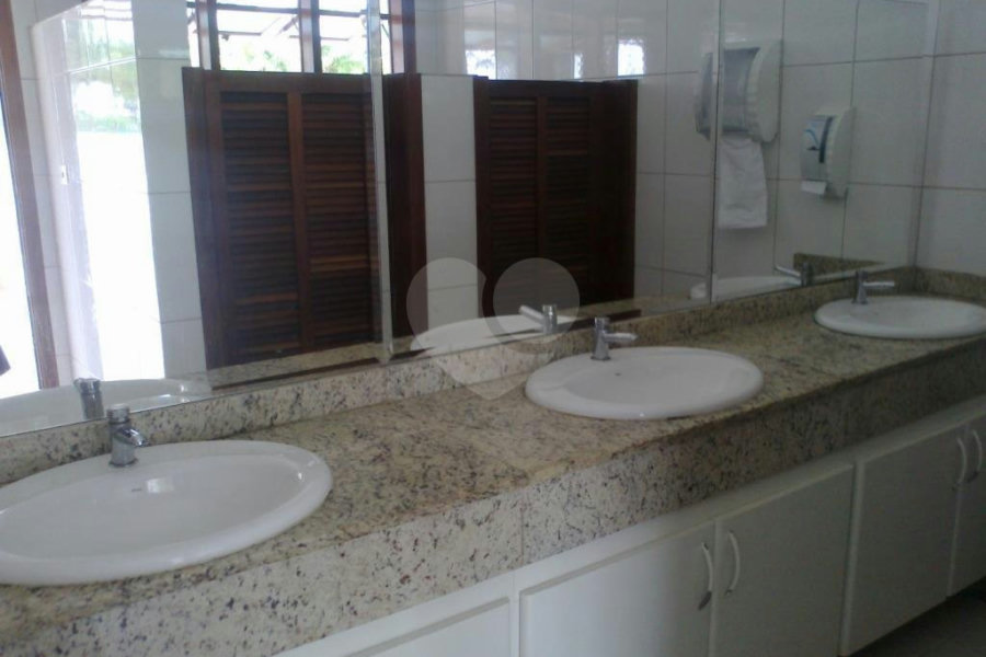Sobrado à venda com 5 suítes em Enseada, Bertioga, SP